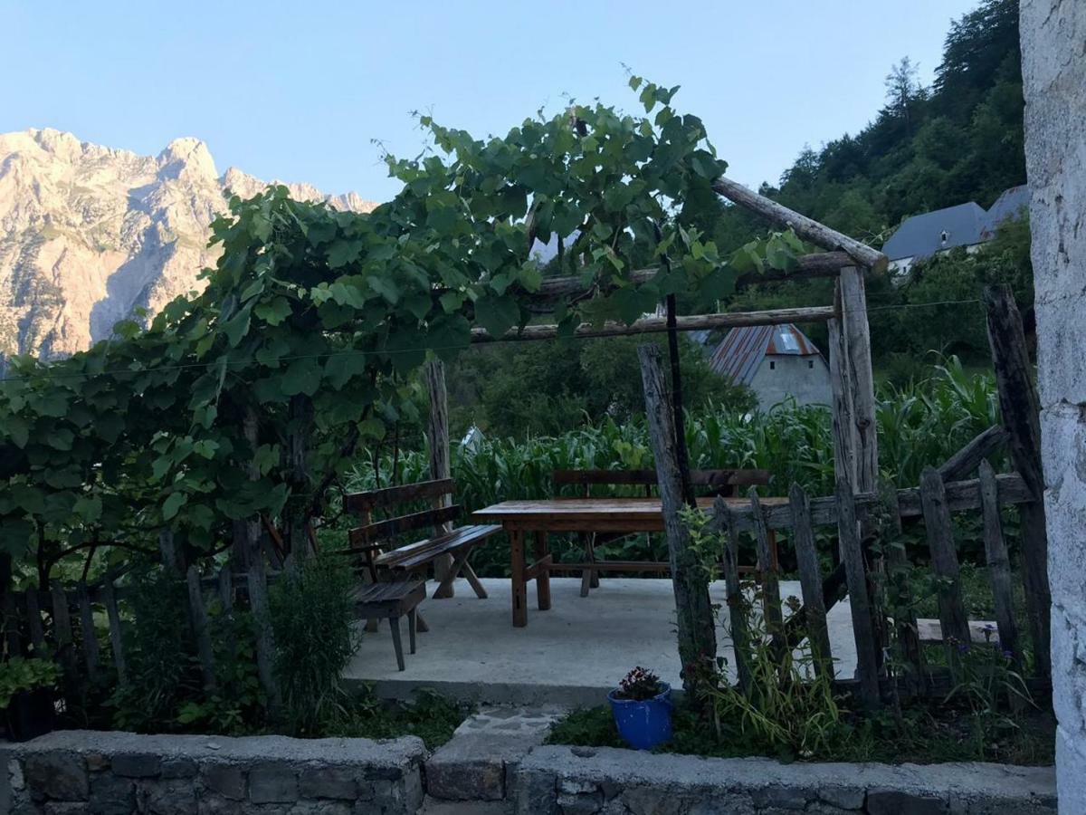 Marash Rrgalla Guesthouse Theth Exterior foto